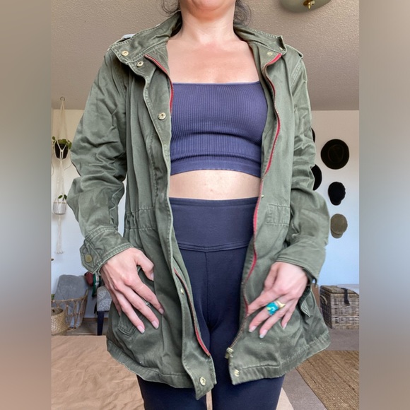 Spring Jacket - Picture 2 of 5